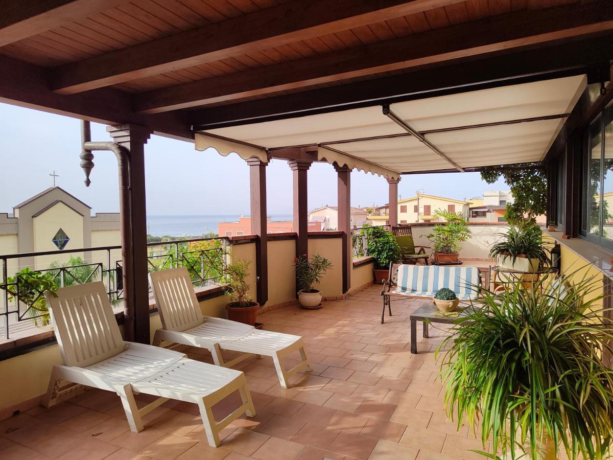 "Appartamento Del Mare Gliaca" Con Vista Isole Eolie,Ampia Terrazza,Wifi E Parcheggio Privato Gratuito Piraino Exterior photo