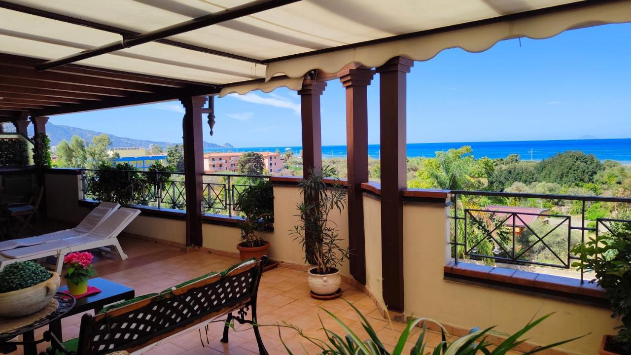 "Appartamento Del Mare Gliaca" Con Vista Isole Eolie,Ampia Terrazza,Wifi E Parcheggio Privato Gratuito Piraino Exterior photo