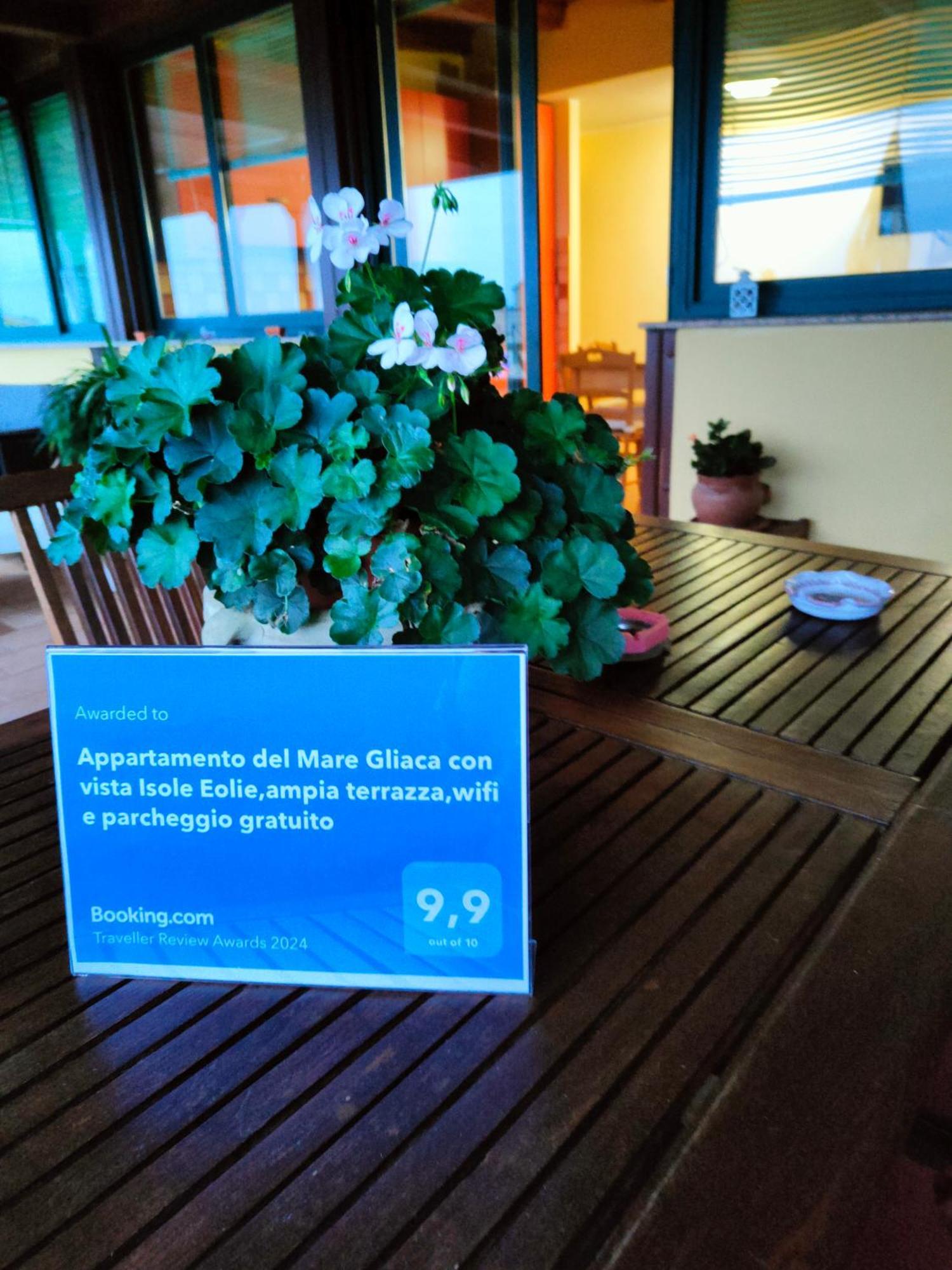"Appartamento Del Mare Gliaca" Con Vista Isole Eolie,Ampia Terrazza,Wifi E Parcheggio Privato Gratuito Piraino Exterior photo