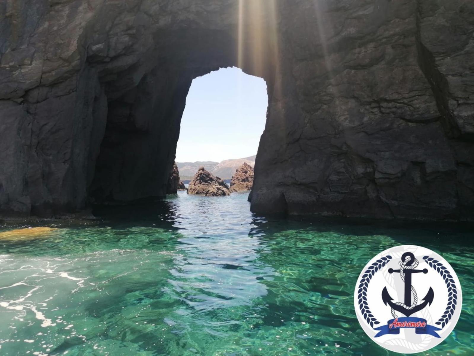 "Appartamento Del Mare Gliaca" Con Vista Isole Eolie,Ampia Terrazza,Wifi E Parcheggio Privato Gratuito Piraino Exterior photo